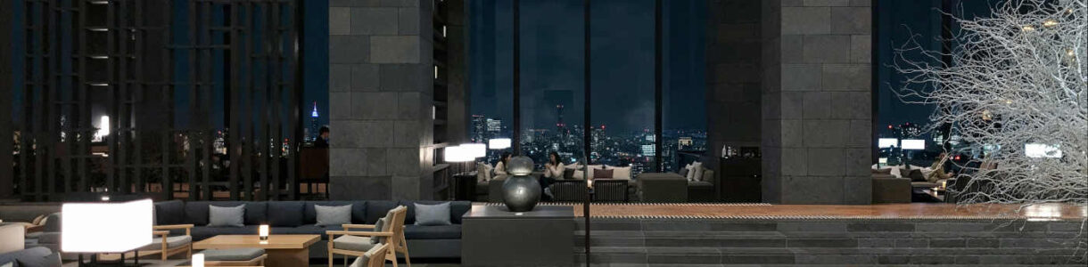 Z czym połączyć kamień na ścianie